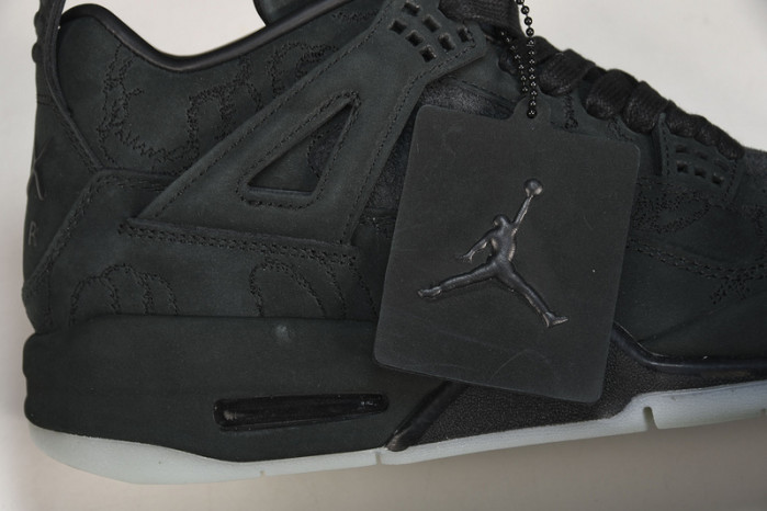 nike air jordan 4 retro kaws black 930155 001