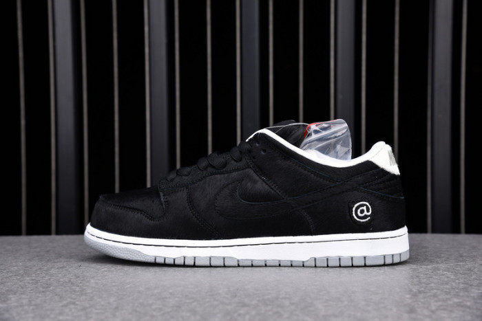 nike sb dunk low medicom toy (2020) - cz5127-001