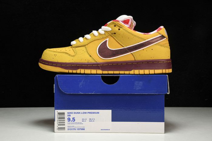 nike sb dunk low yellow lobster men