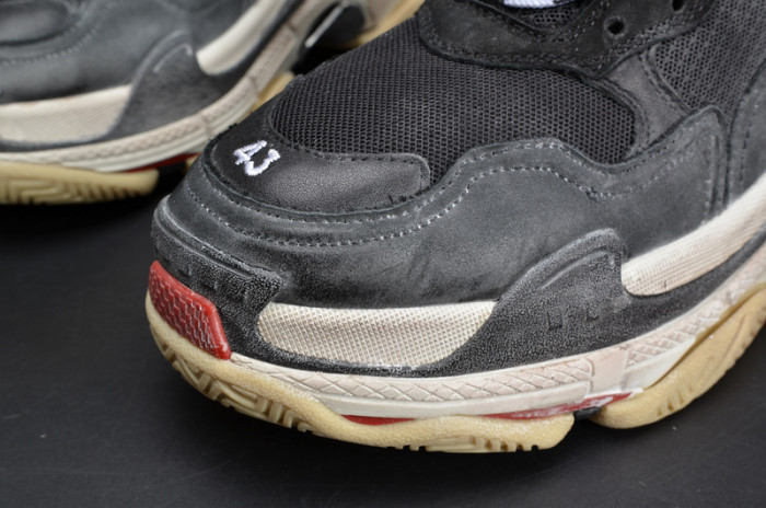 bl 17fw triple s trainer black/ red mens w05m23972