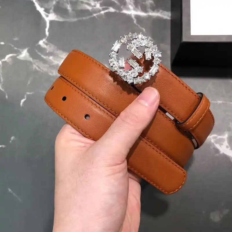 G*u*i s belte 1905bl0156