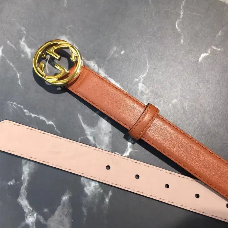 G*u*i s belte 1905bl0161