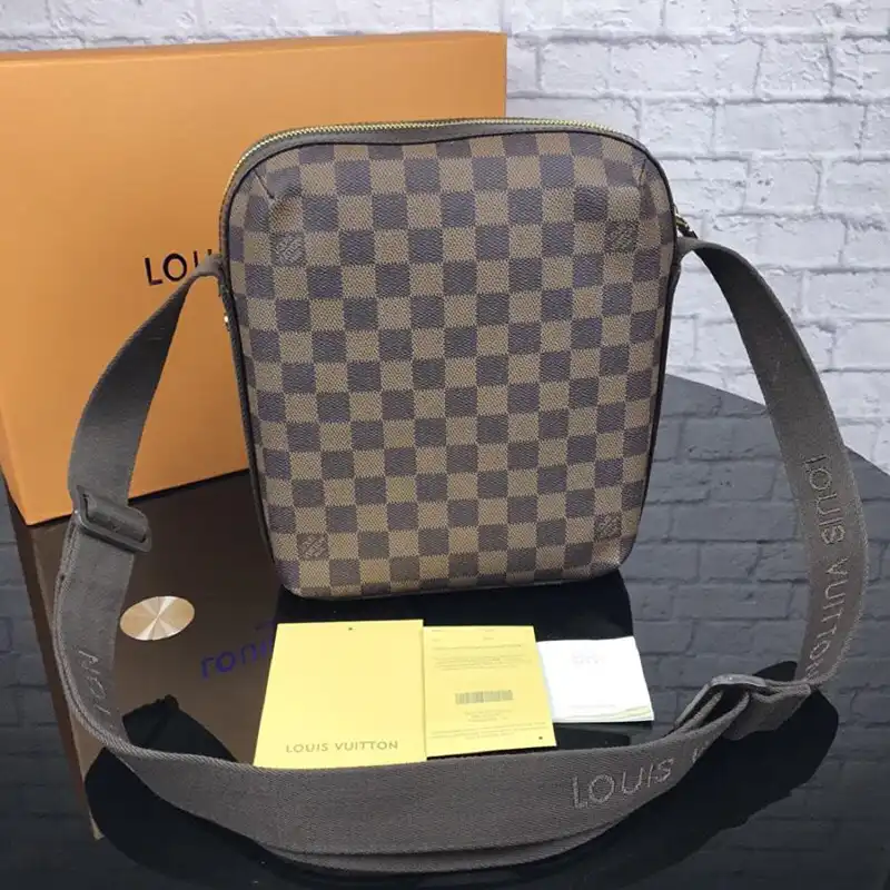LV Bags 1906BL0038