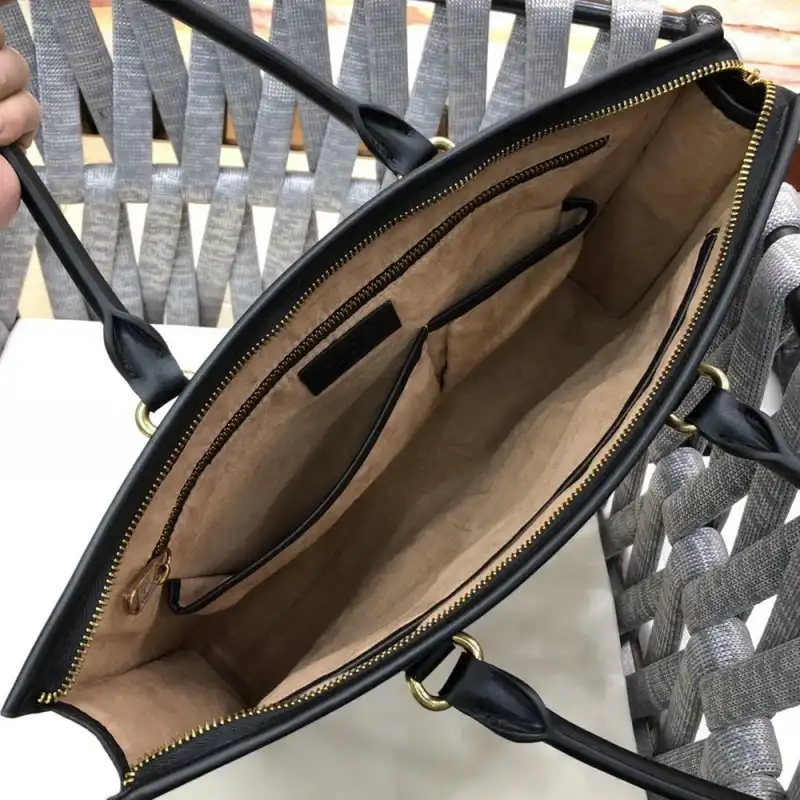 G*u*i bags 1910bb0037