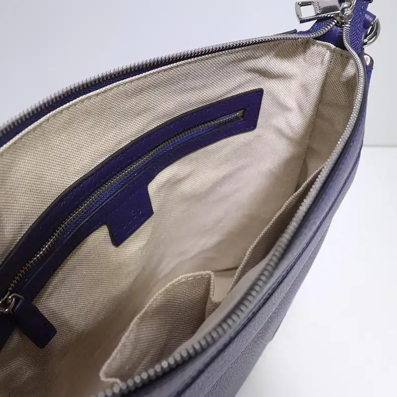 G*u*i crossbody bag 19gm0061