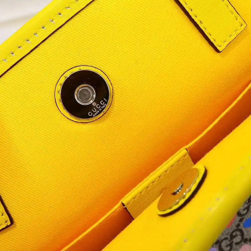 G*u*i bags 205b570018