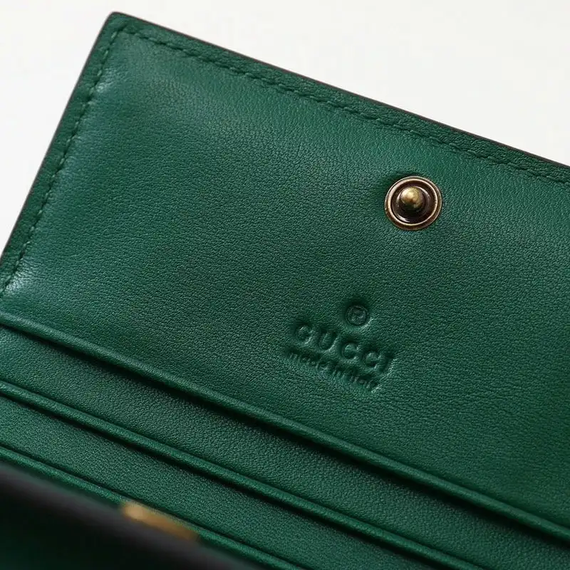 G*u*i bags 20b570282