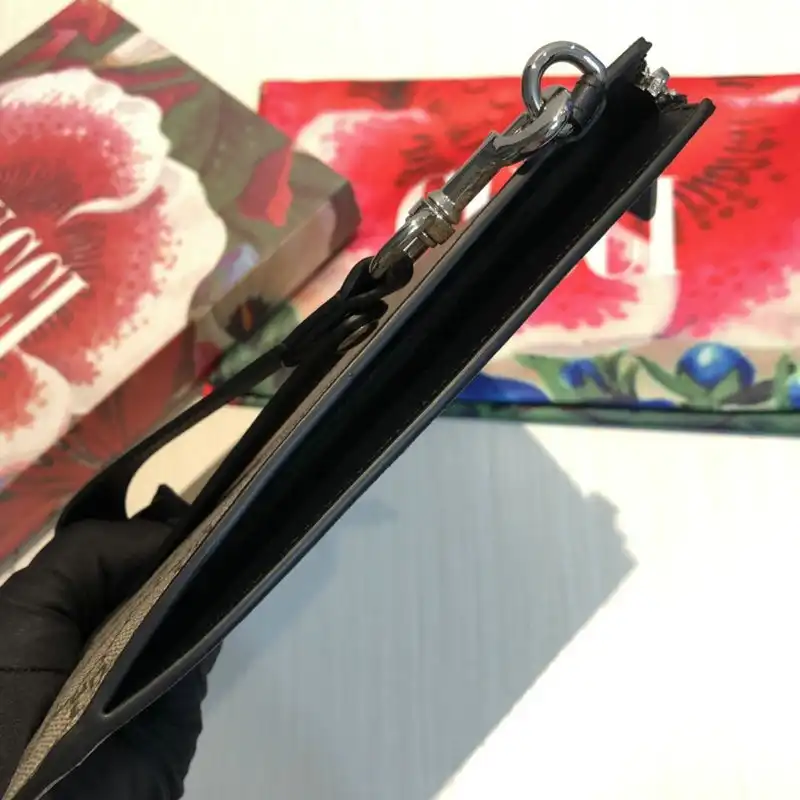 G*u*i bags 20guc0164