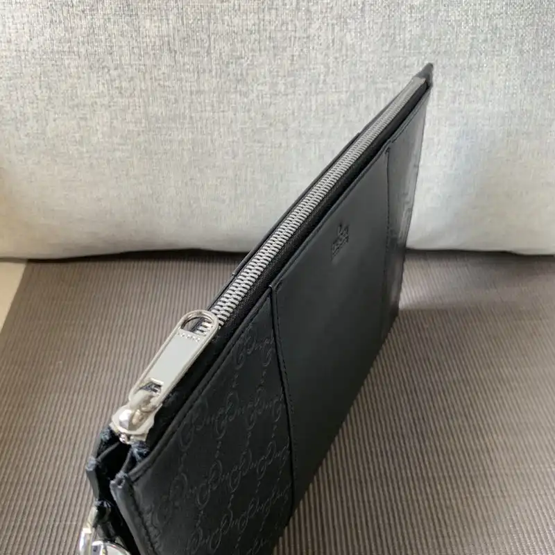 G*u*i bags 2104dj0131