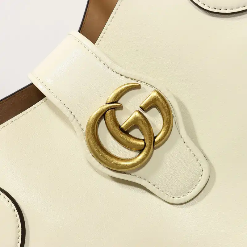 G*u*i bags 2106dj0036