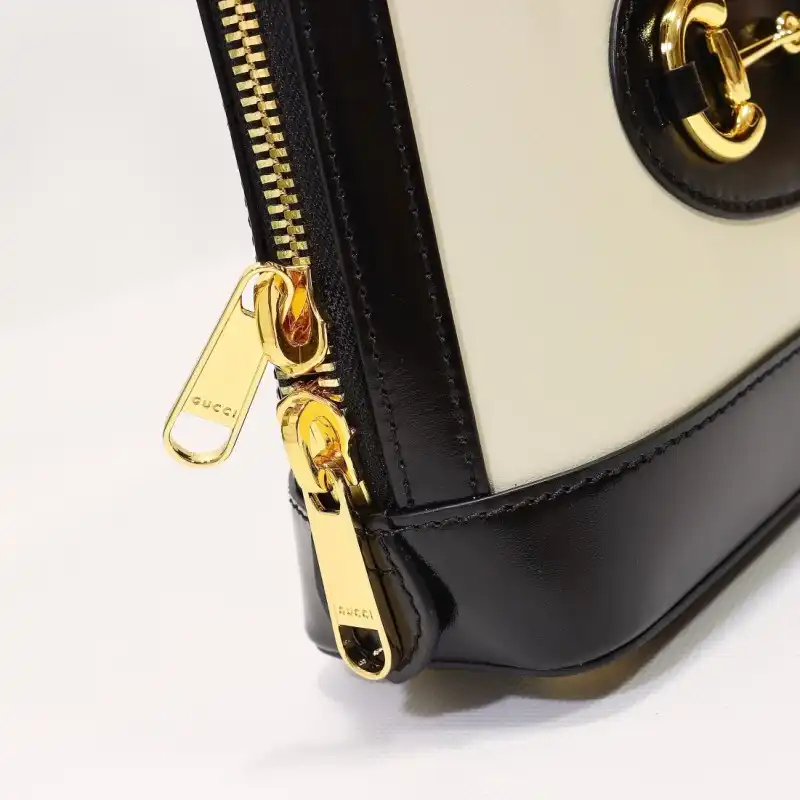 G*u*i s bags 2108dj0034