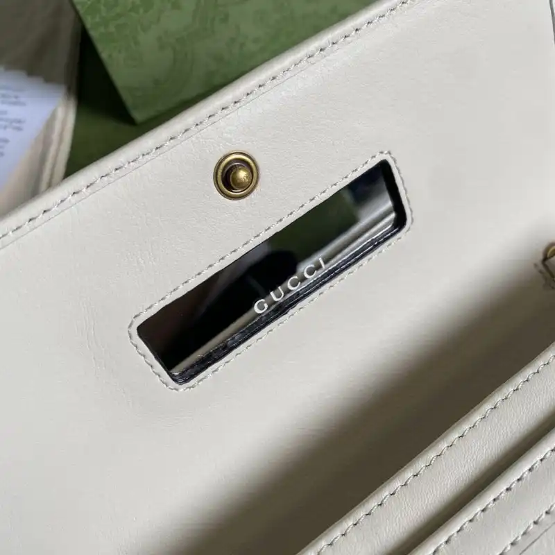 G*u*i s bags 2108ya0056