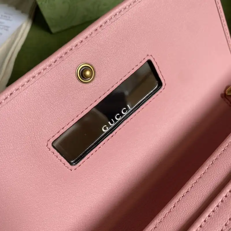 G*u*i s bags 2108ya0058