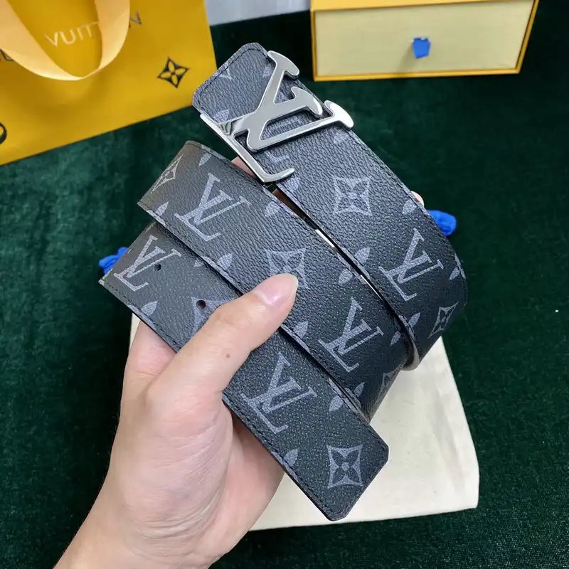 LV Belts 2111XA0016