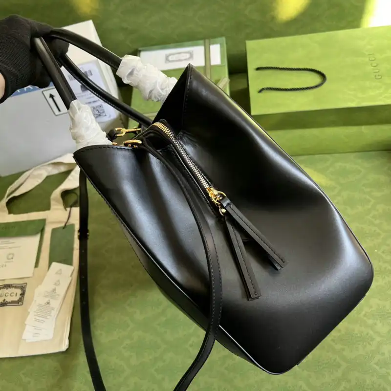 G*u*i bag 2112ya0049