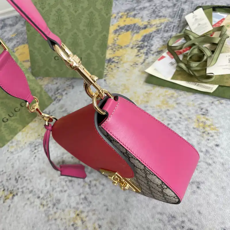 G*u*i bag 2201dj0054