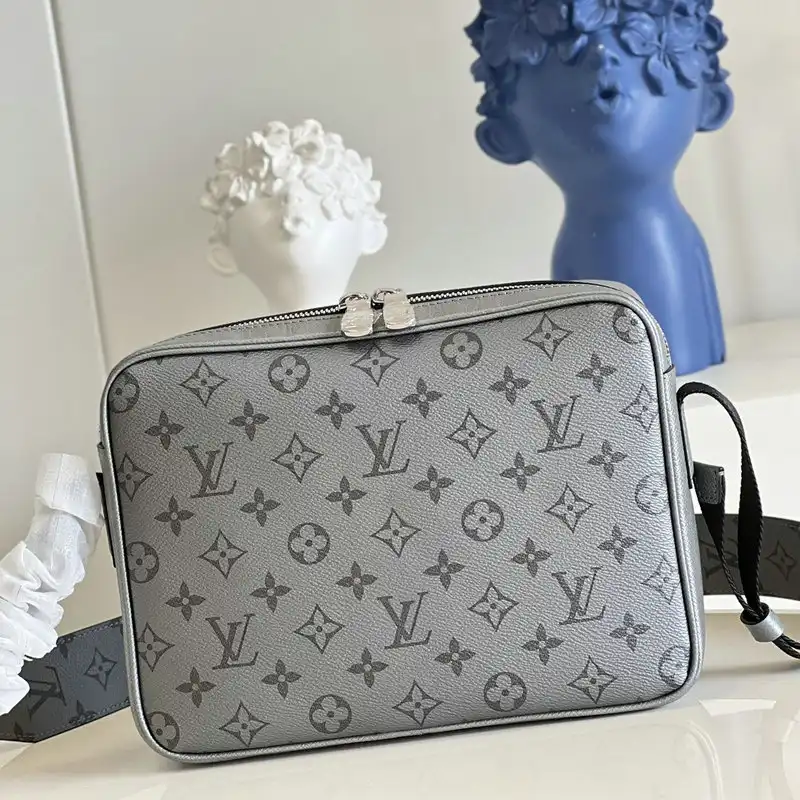 LV Bag 2206YA0053