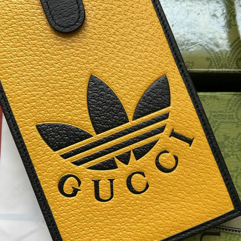 G*u*i bag 2207ya0018