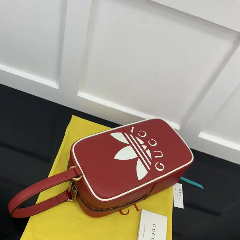 G*u*i bag 2210ya0160