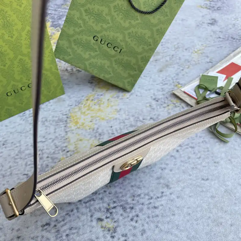 G*u*i bag 2211dj0031