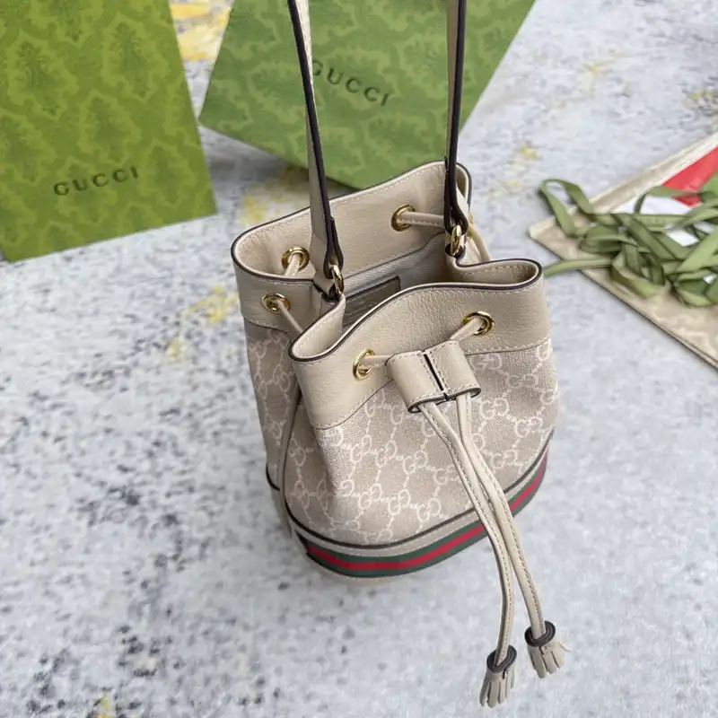 G*u*i bag 2212dj0030