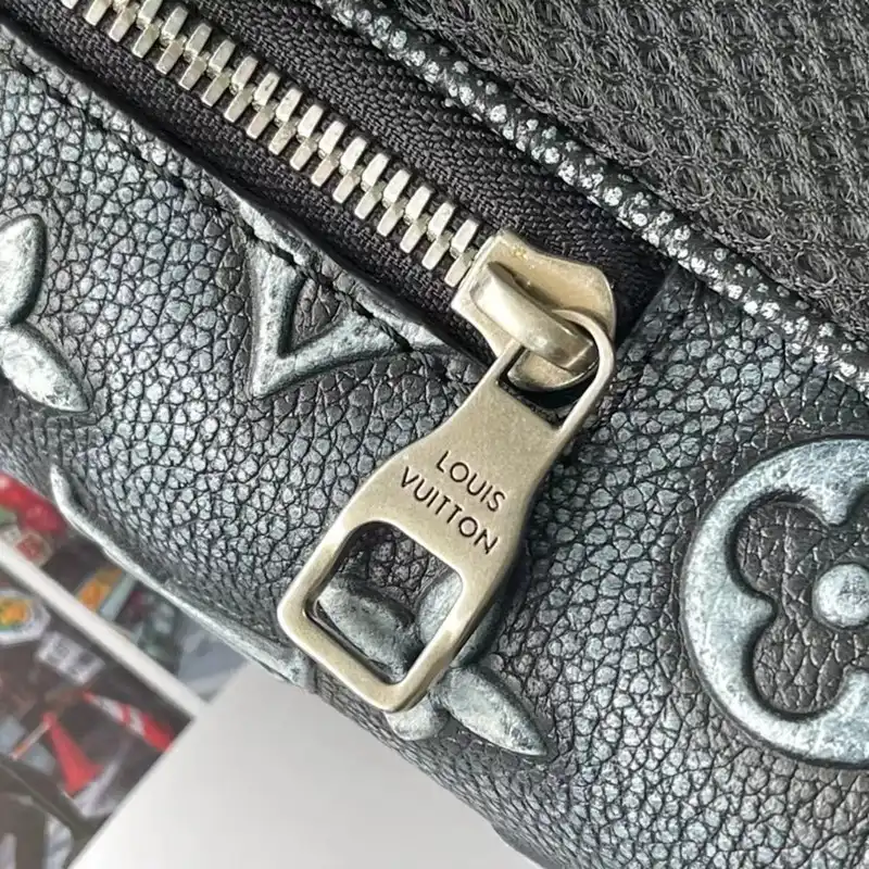 LV Bag 2301YZ0054