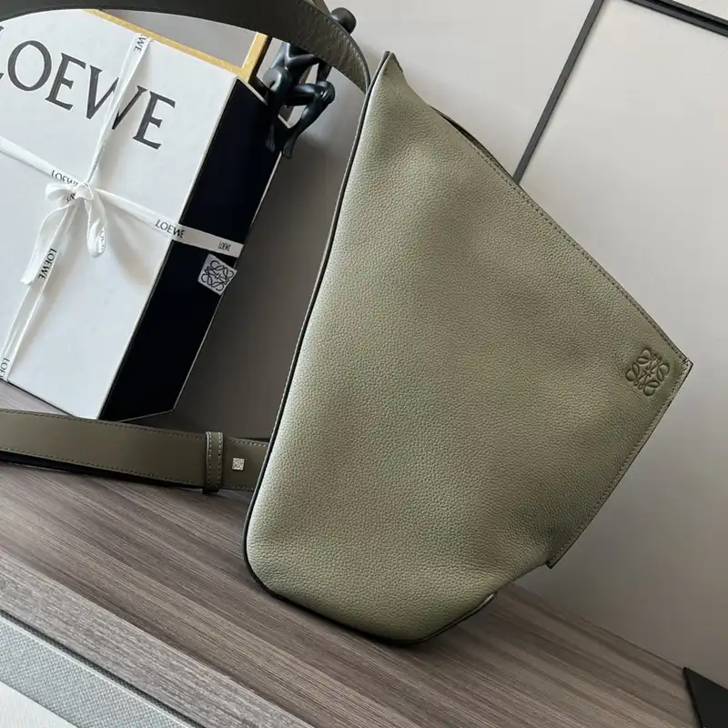 Loewe Bags 2404YA0091