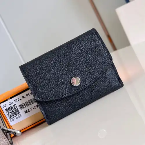 G*u*i bags 2407ya0008