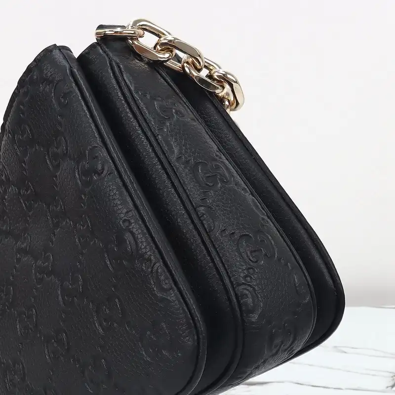 G*u*i bags 2410ya0194