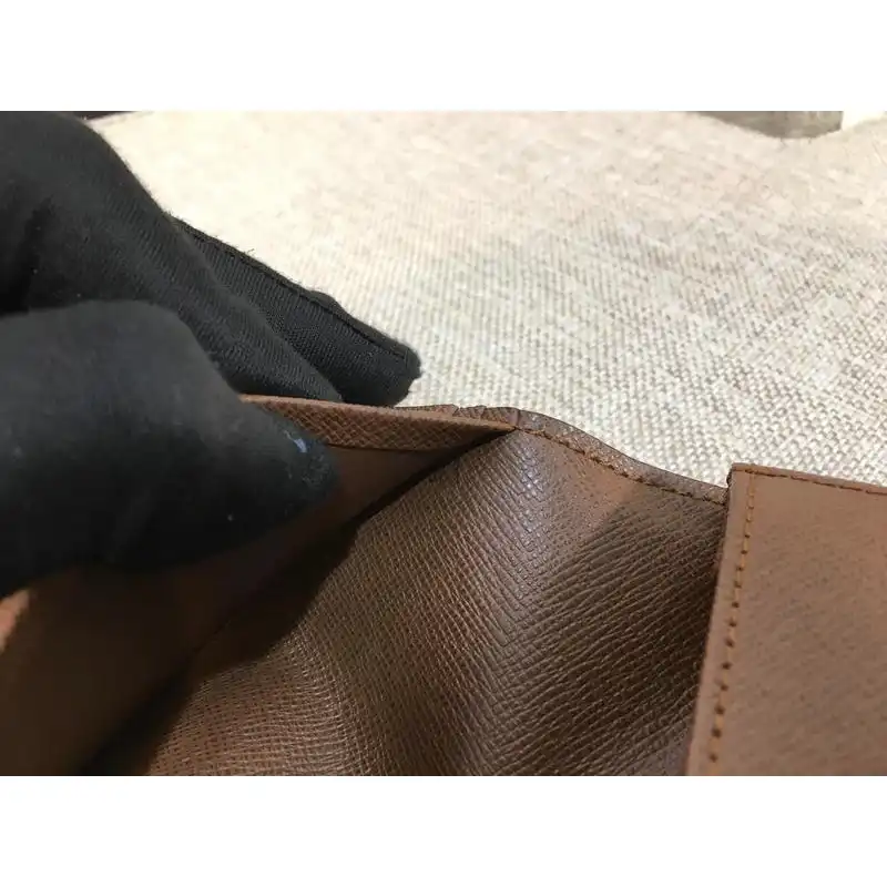 LV Bags 19T1L0621