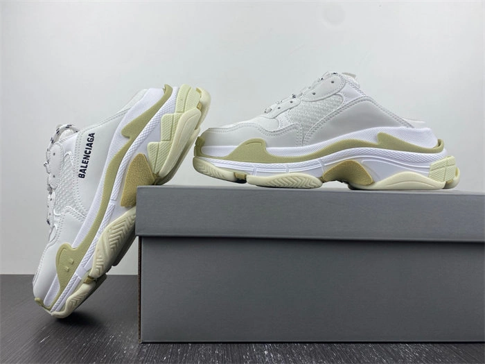 BALENCIAGA TRIPLE S 755686 W3SM2 SmartChoice 4374