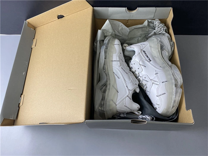 SportInspired BLCG TRIPLE S BLACK SNEAKER 524039 W09E1 4524