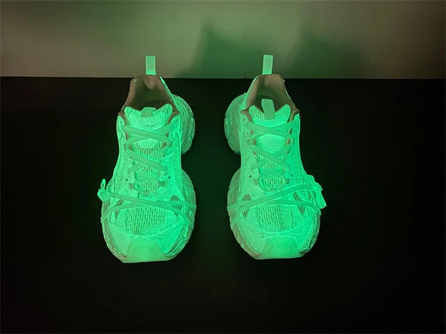 Elegant Balenciaga  PHANTOM SNEAKER 734734 W3XLG 4328