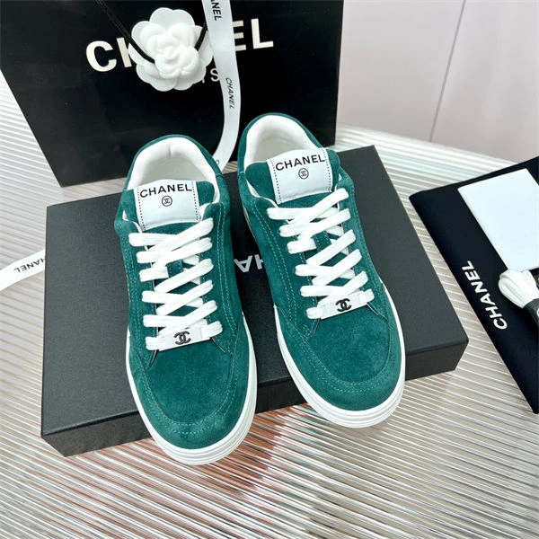 Minimalist CHANEL 2158