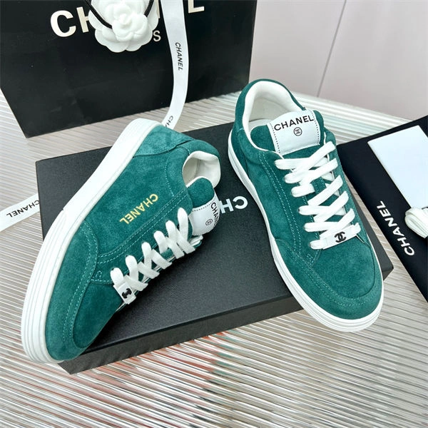 Minimalist CHANEL 2158