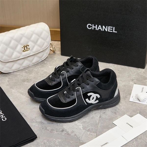Packable Chanal Sneakers 2236