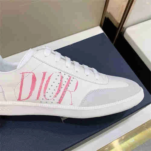 DR Sneaker WellDesigned 1135