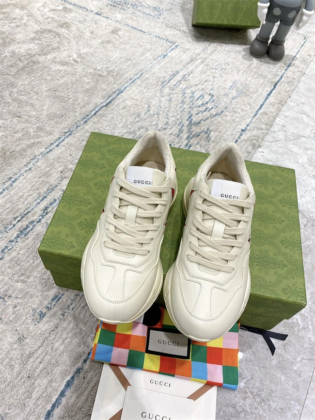 cozy G*u*i python sneaker 32