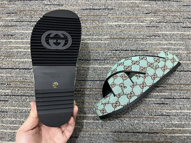 minimalist G*u*i side women 455