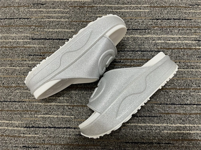 G*u*i slide tailored 390