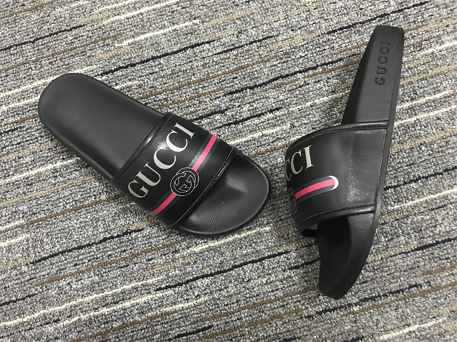 breathable G*u*i slide 374