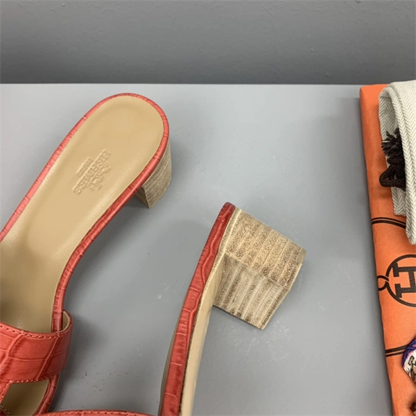 H Slipper Unisex 2365