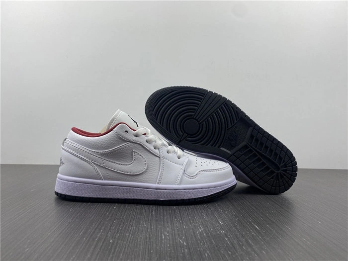 FlexibleFit Jordan1 Low SE 553560- 3727