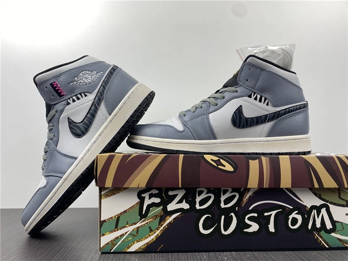 SoftTouch Jordan1 dark grey 554724- 3721