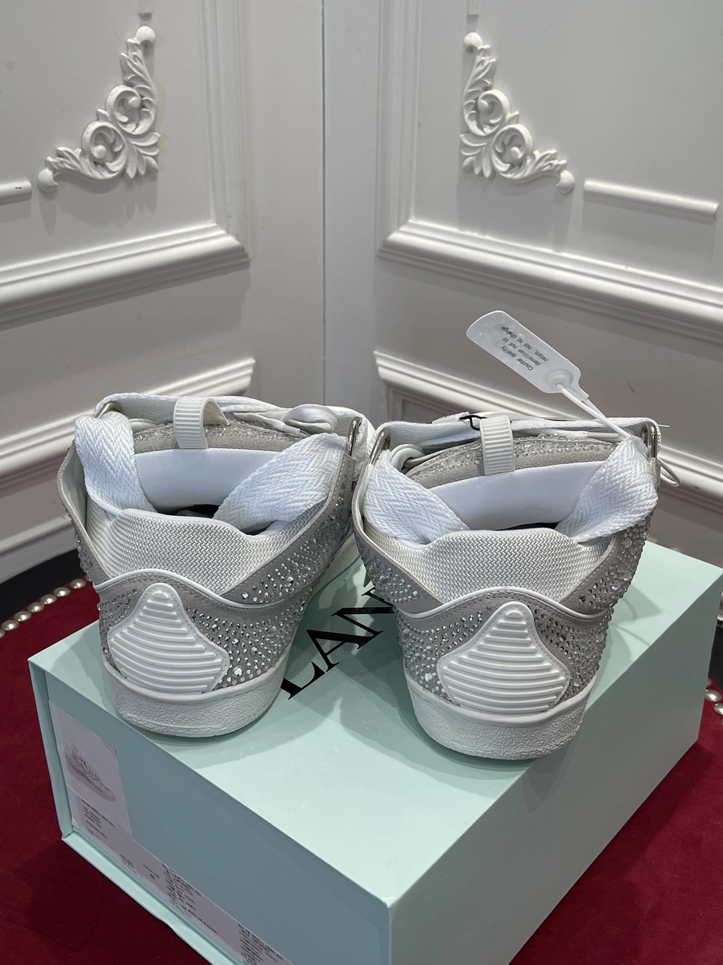 Lightweight Lanvon Curb Sneaker White Rhinestone FMSKRK11STRAP 816