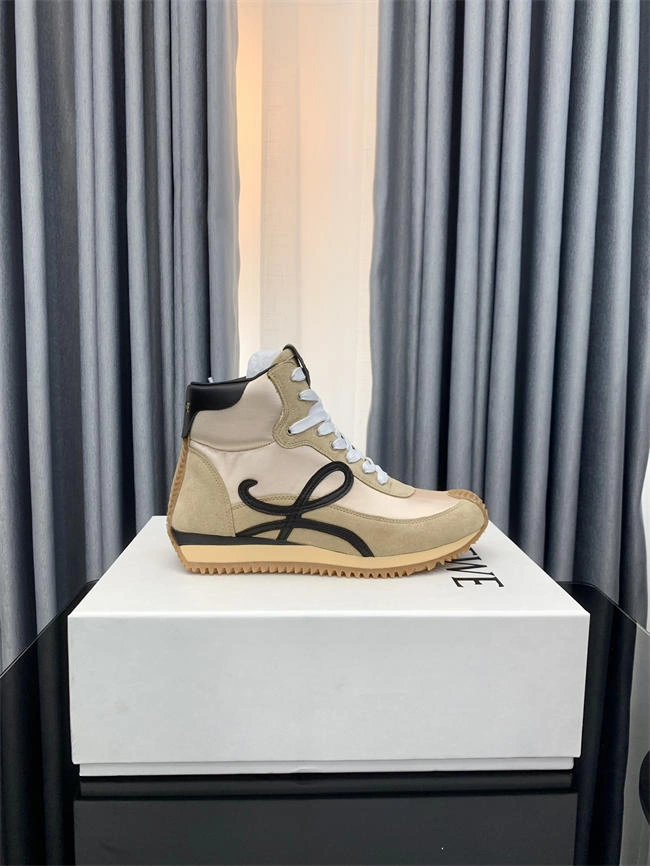 Breathable Loewe Sneaker 2457