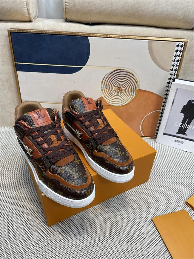 TopPick Lv Trainer Sneaker 2108