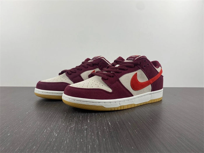 Youthful Nike SB Dunk Low Skate Like a Girl  DX4589- 4675