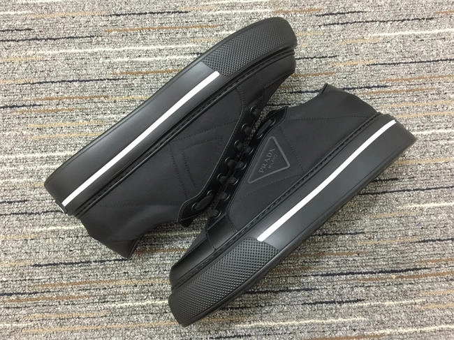 Prada Leather Sneaker Unique 3322