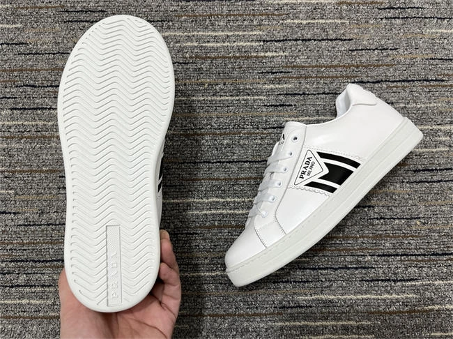 Prada Sneaker RelaxedFit 3374